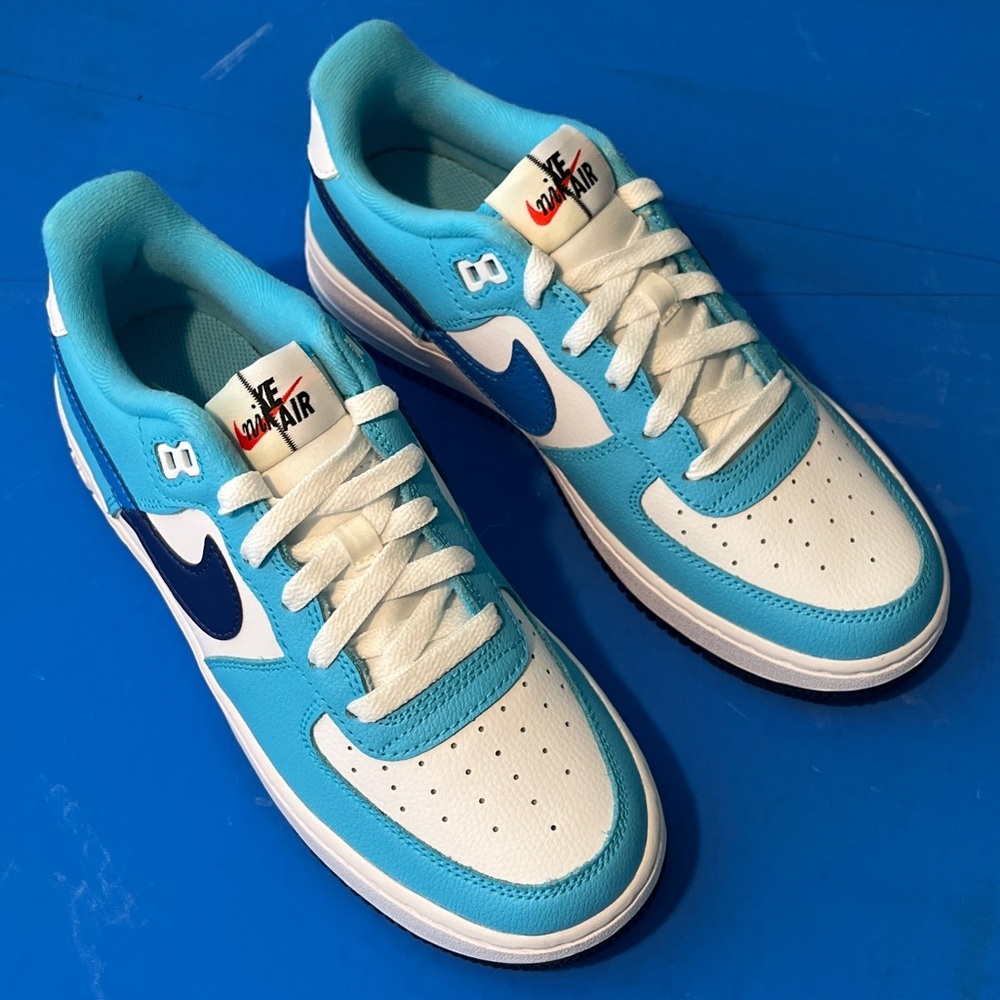 Nike 
Air force 1 gs
'Split light photo blue'
Brand new - Picture 3 of 12
